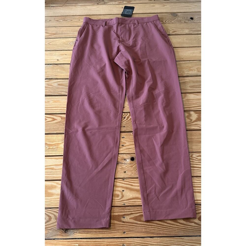 NWT $94.95 Fabletics The Only Pants Size Medium Men’s Mauve